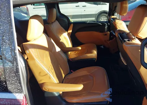 2021 Chrysler Pacifica Hybrid Pinnacle z USA, uszkodzony, nr VIN 2C4RC1N77MR590252